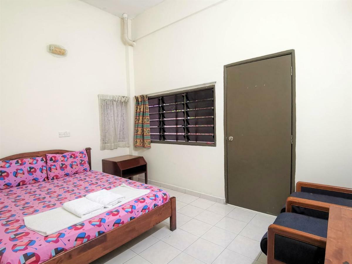 Star Lodge George Town Exterior photo